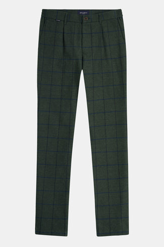 Holmes * The Flannels