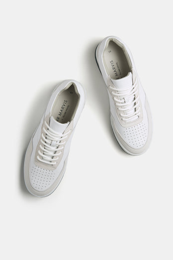 Lakes * The Classic Sneakers